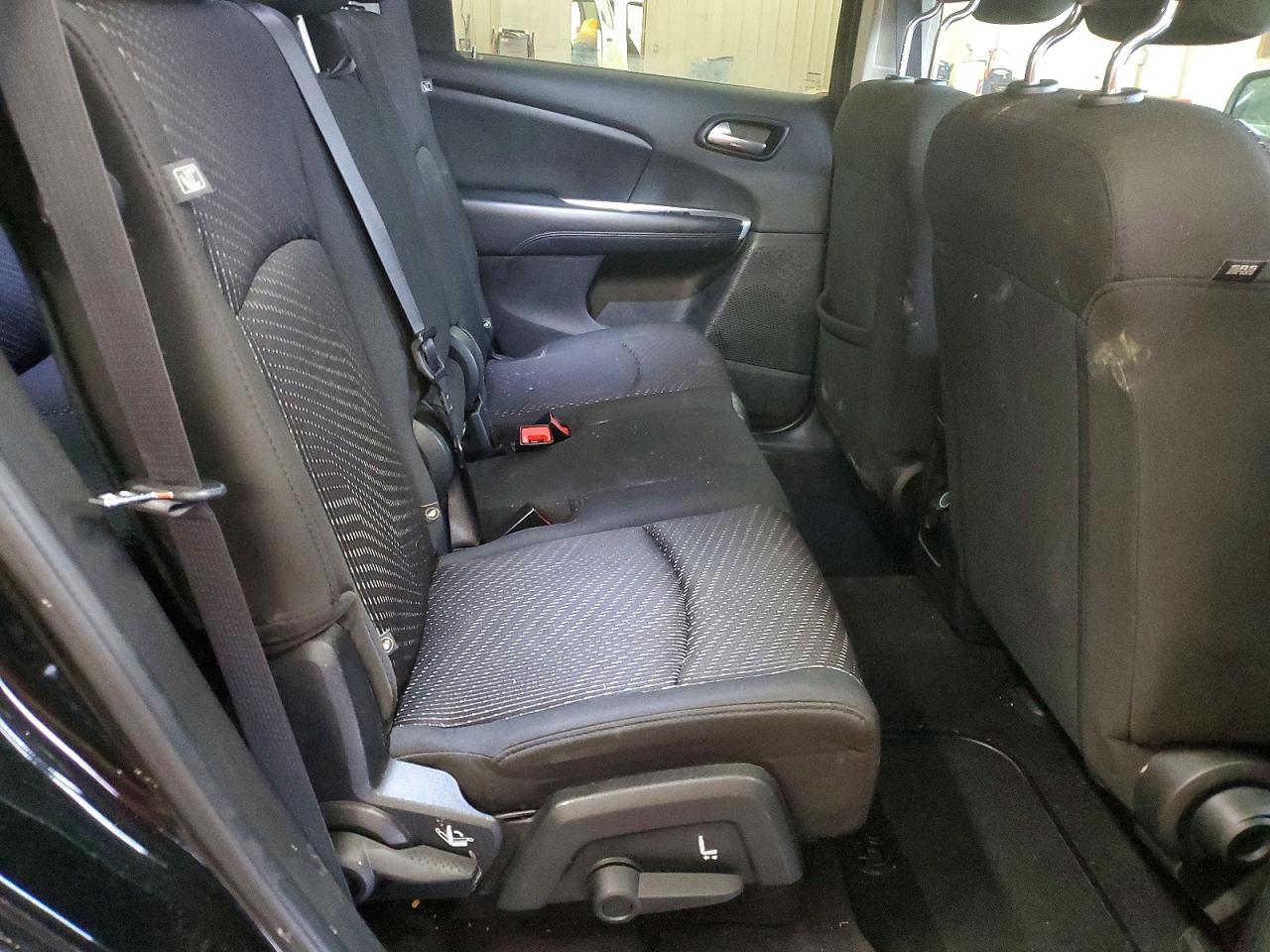 2016 Dodge Journey Crossroad - zdjęcie 11