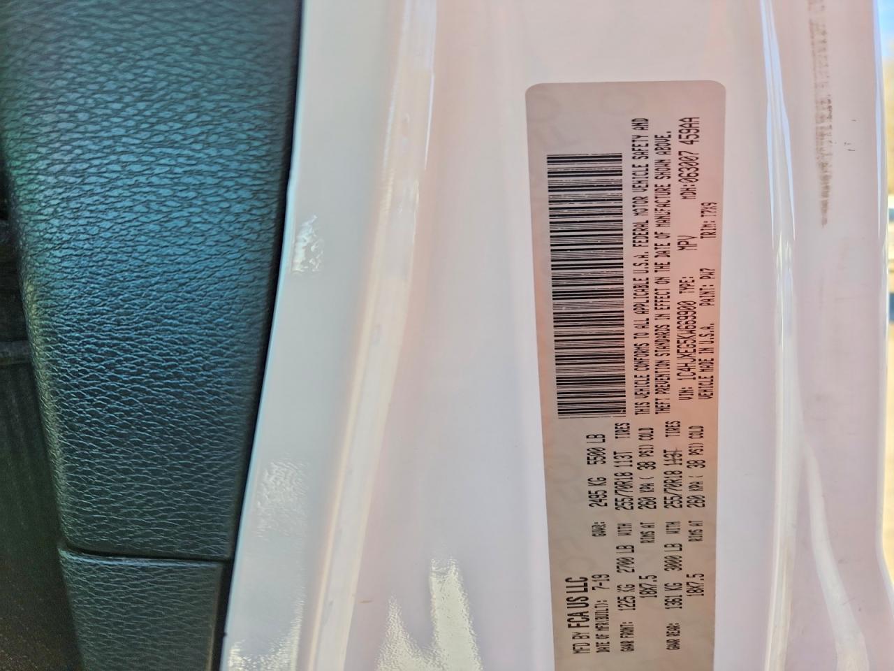 2019 Jeep Wrangler Unlimited Sahara - zdjęcie 13