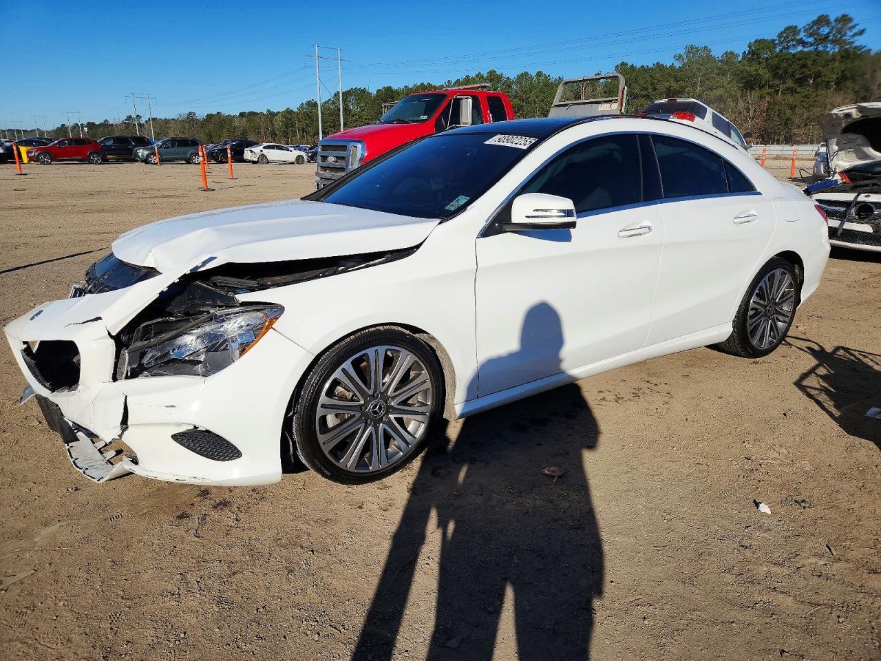 2019 Mercedes-Benz Cla - zdjęcie główne