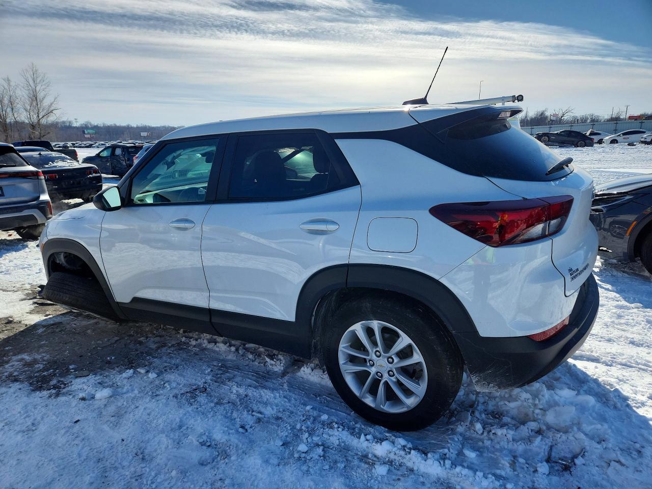 2024 Chevrolet Trailblazer Ls - zdjęcie 2