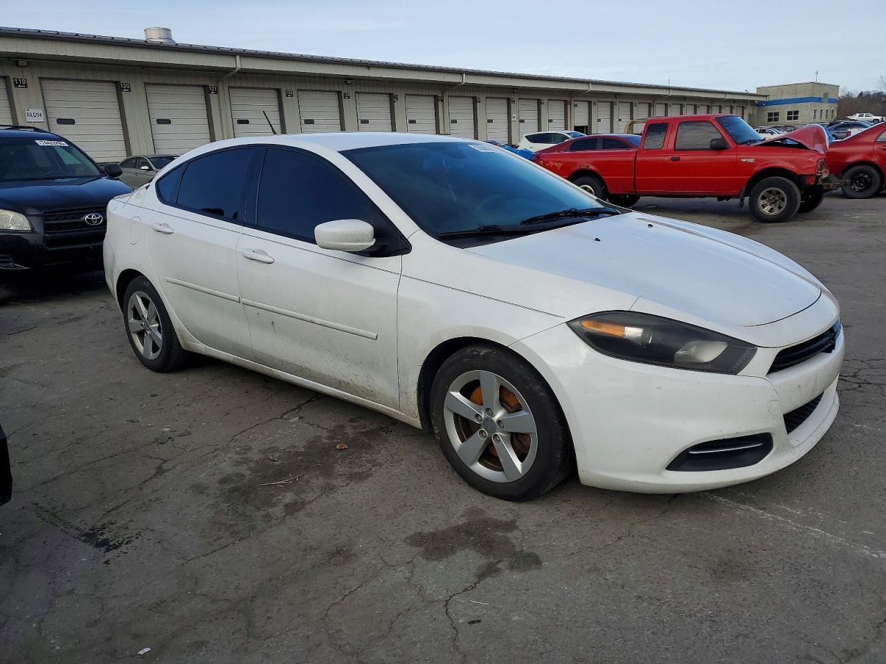 2015 Dodge Dart Sxt - zdjęcie 4