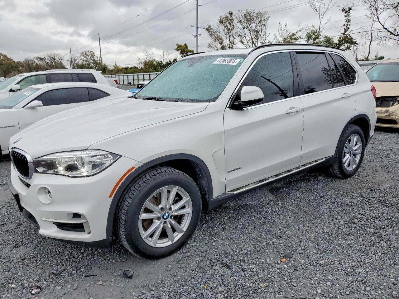 2015 BMW X5 xDrive35I - zdjęcie główne