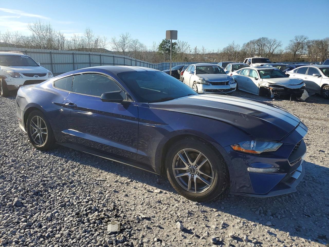2019 Ford Mustang - zdjęcie 4