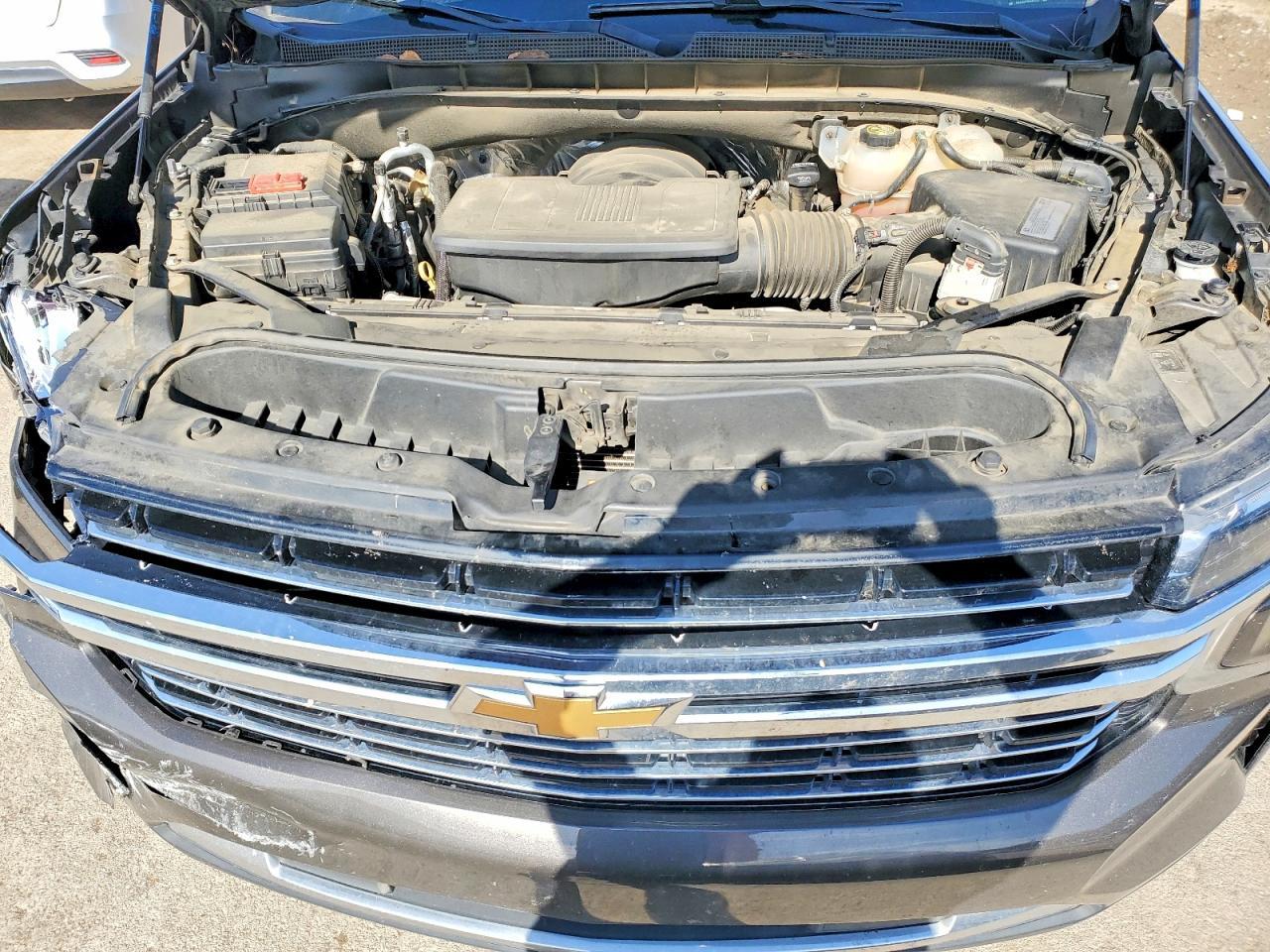 2021 Chevrolet Suburban C1500 Lt - zdjęcie 12