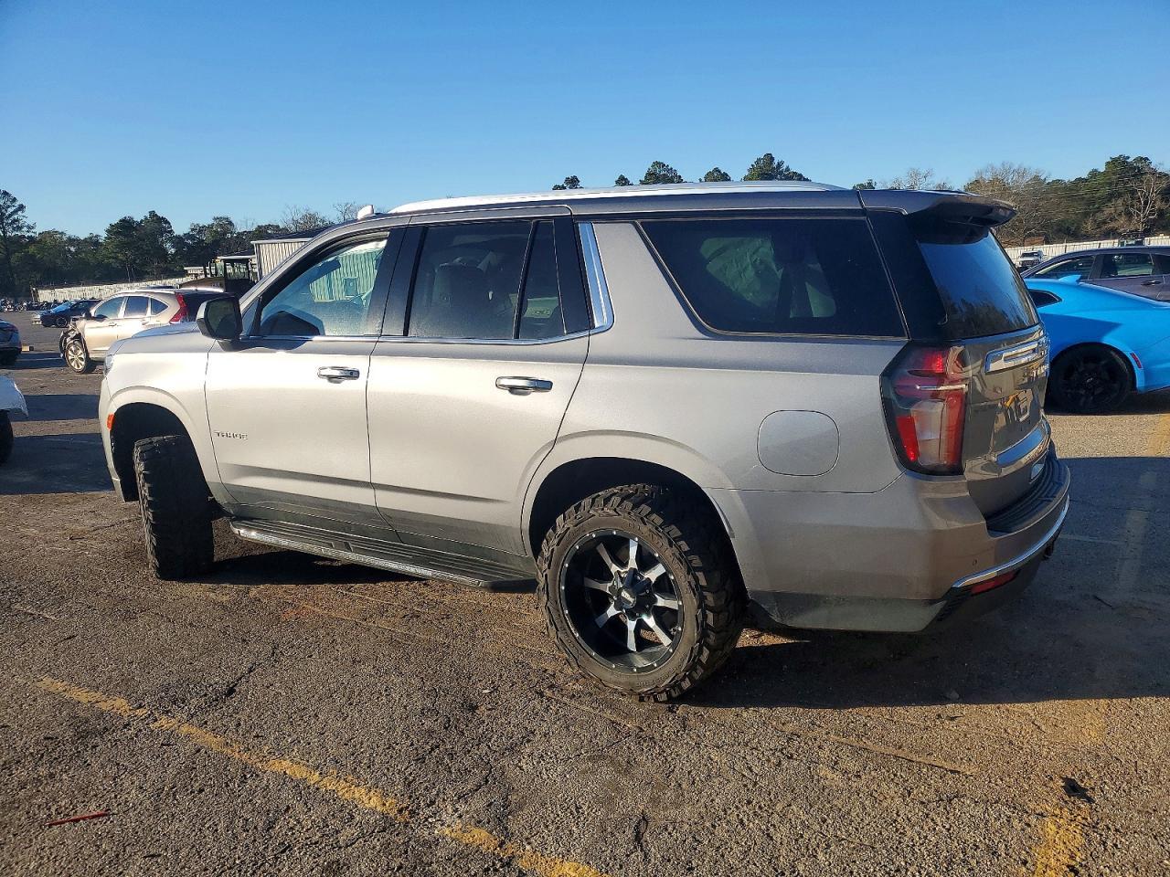 2022 Chevrolet Tahoe C1500 Lt - zdjęcie 2