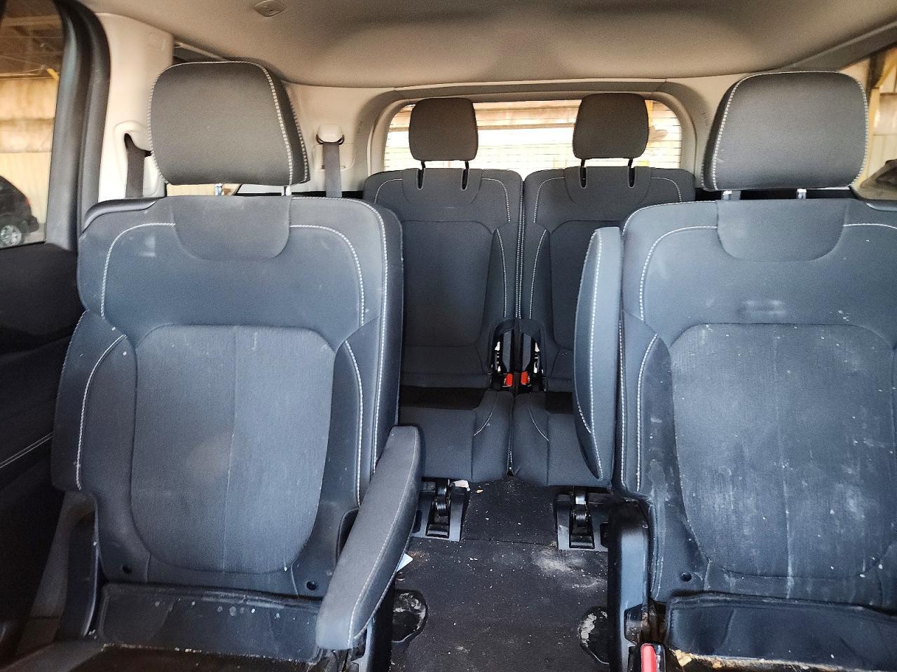 2023 Jeep Grand Cherokee L Laredo - zdjęcie 10