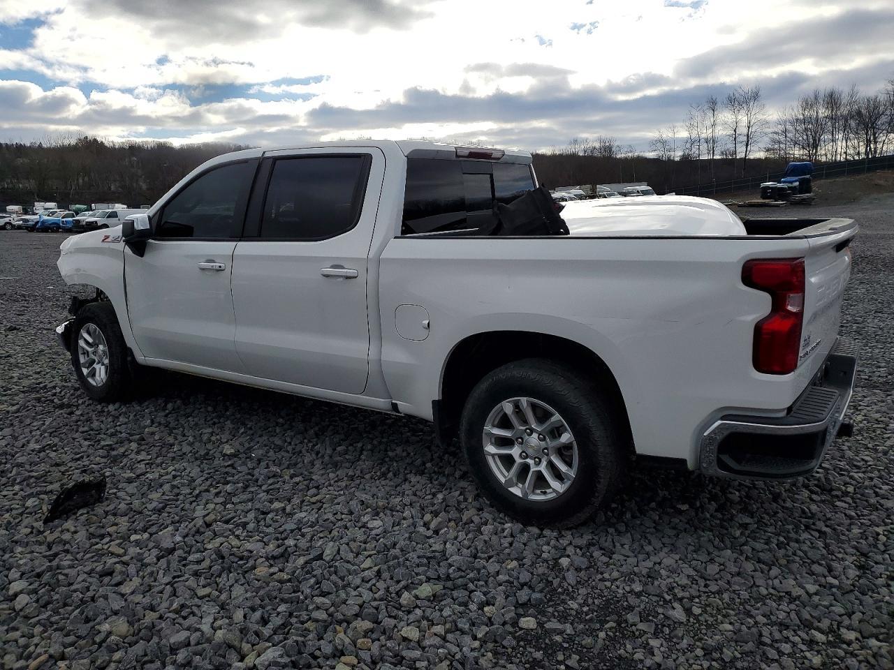 2024 Chevrolet Silverado K1500 Lt - zdjęcie 2