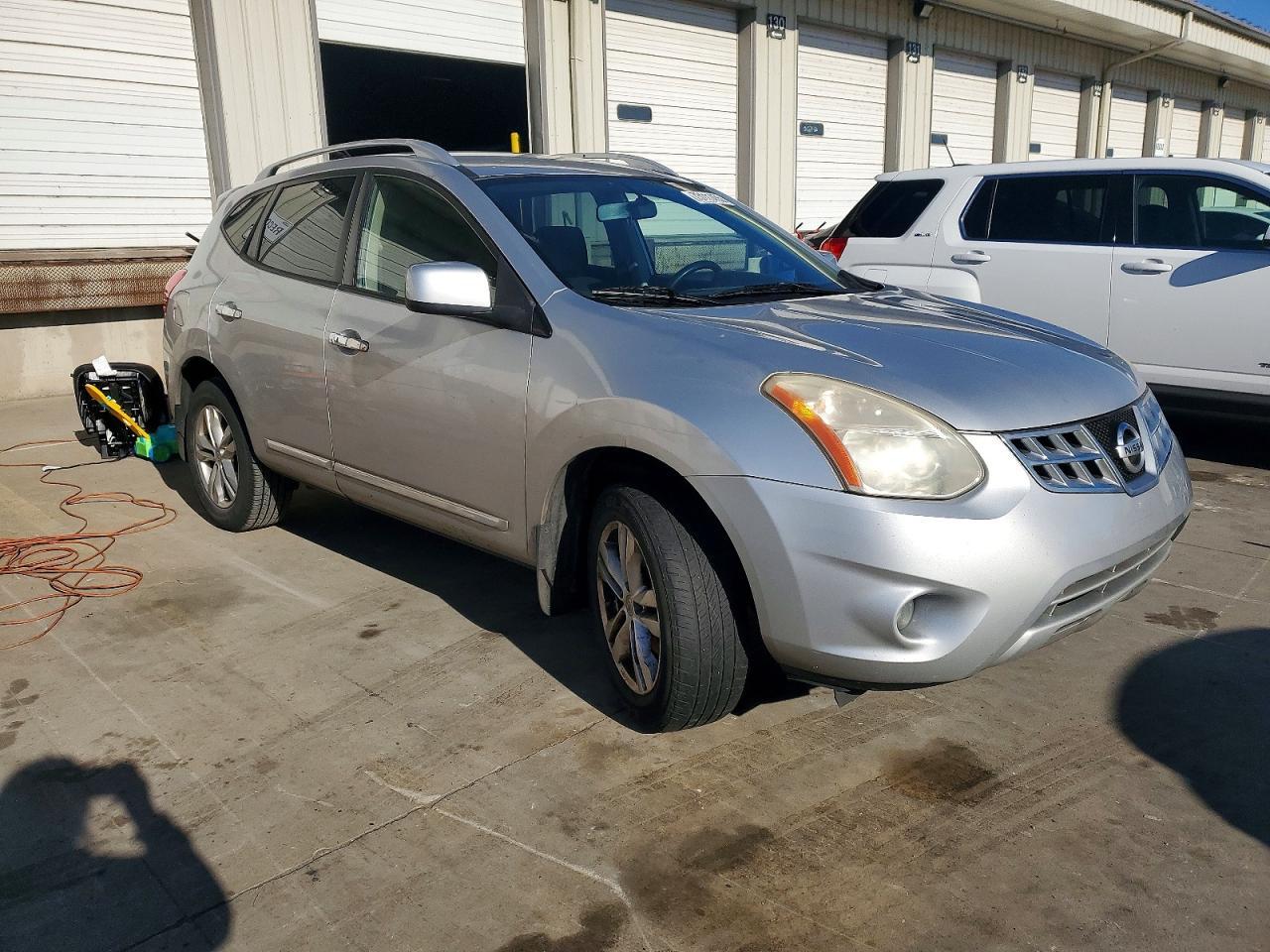 2013 Nissan Rogue S - zdjęcie 4