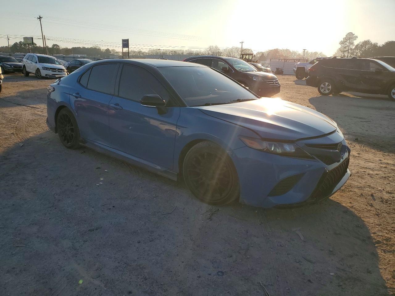 2022 Toyota Camry Trd - zdjęcie 4