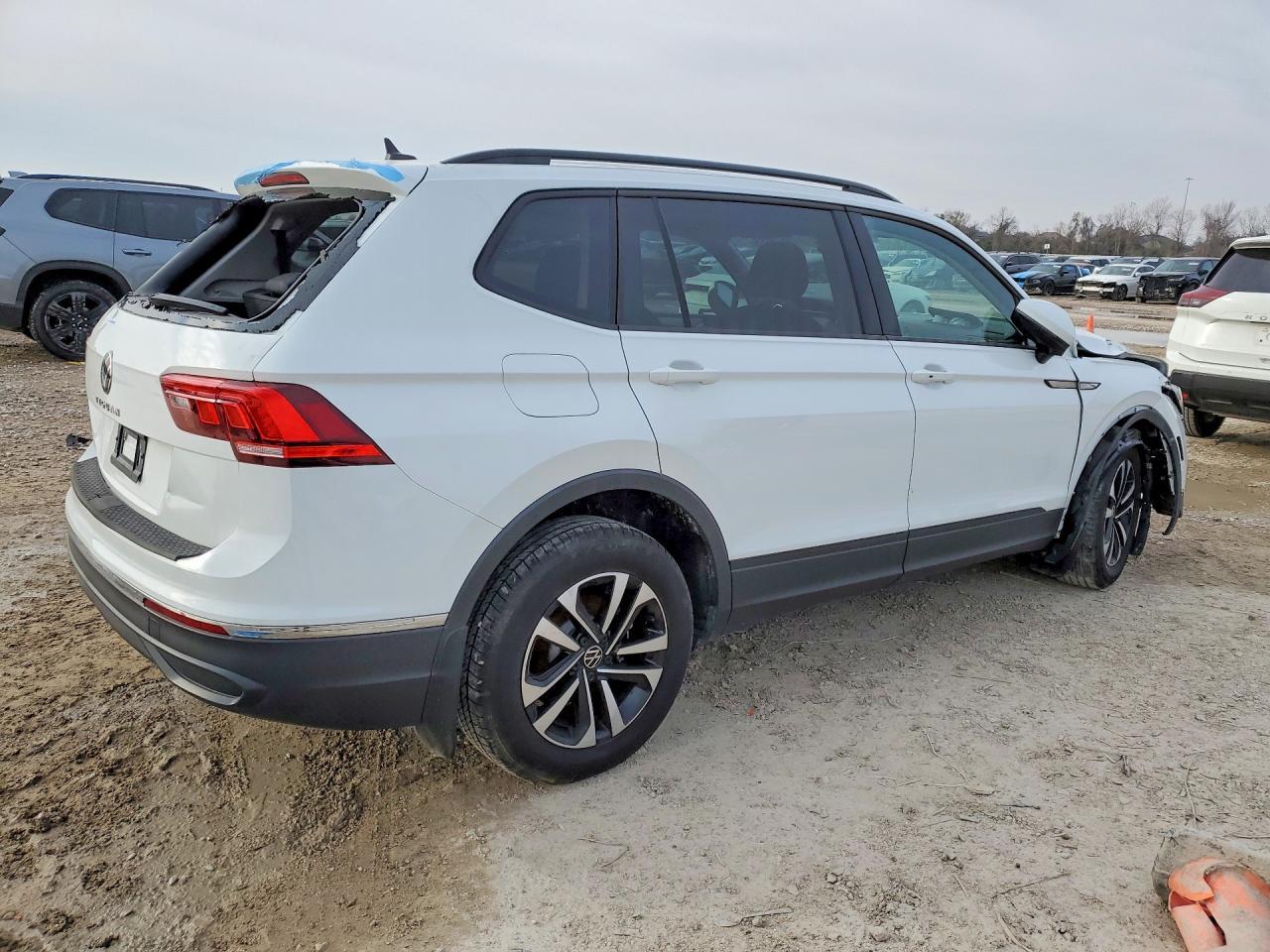2024 Volkswagen Tiguan S - zdjęcie 3