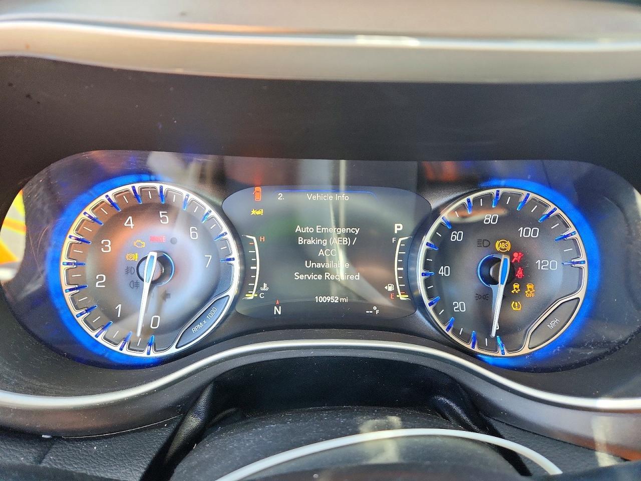 2022 Chrysler Pacifica Touring L - zdjęcie 9