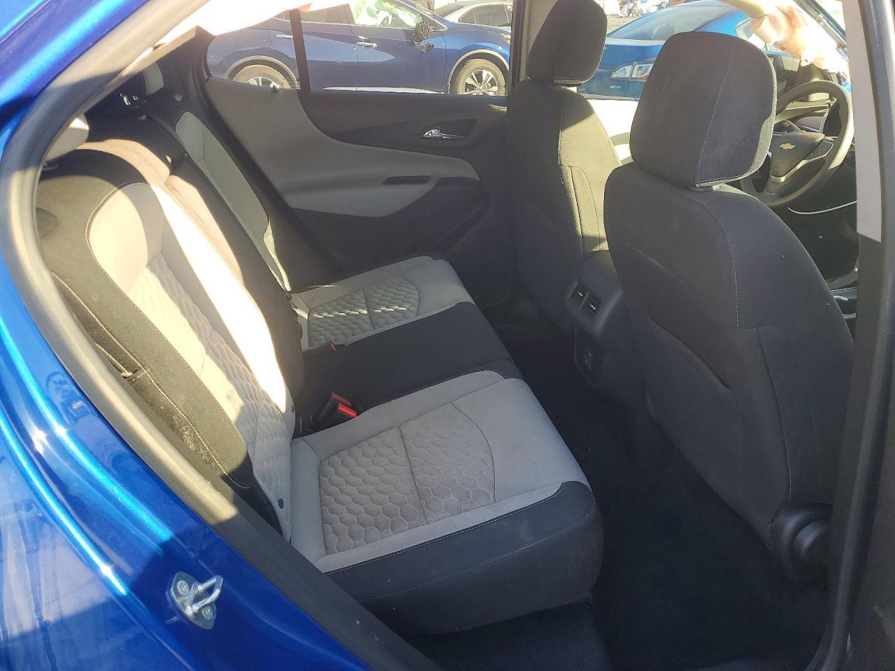 2019 Chev Equinox Ls - zdjęcie 11