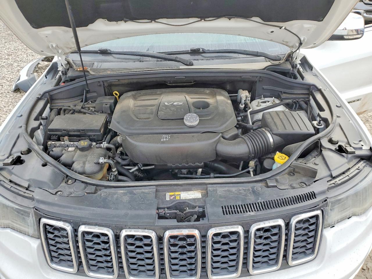 2018 Jeep Grand Cherokee Limited - zdjęcie 12