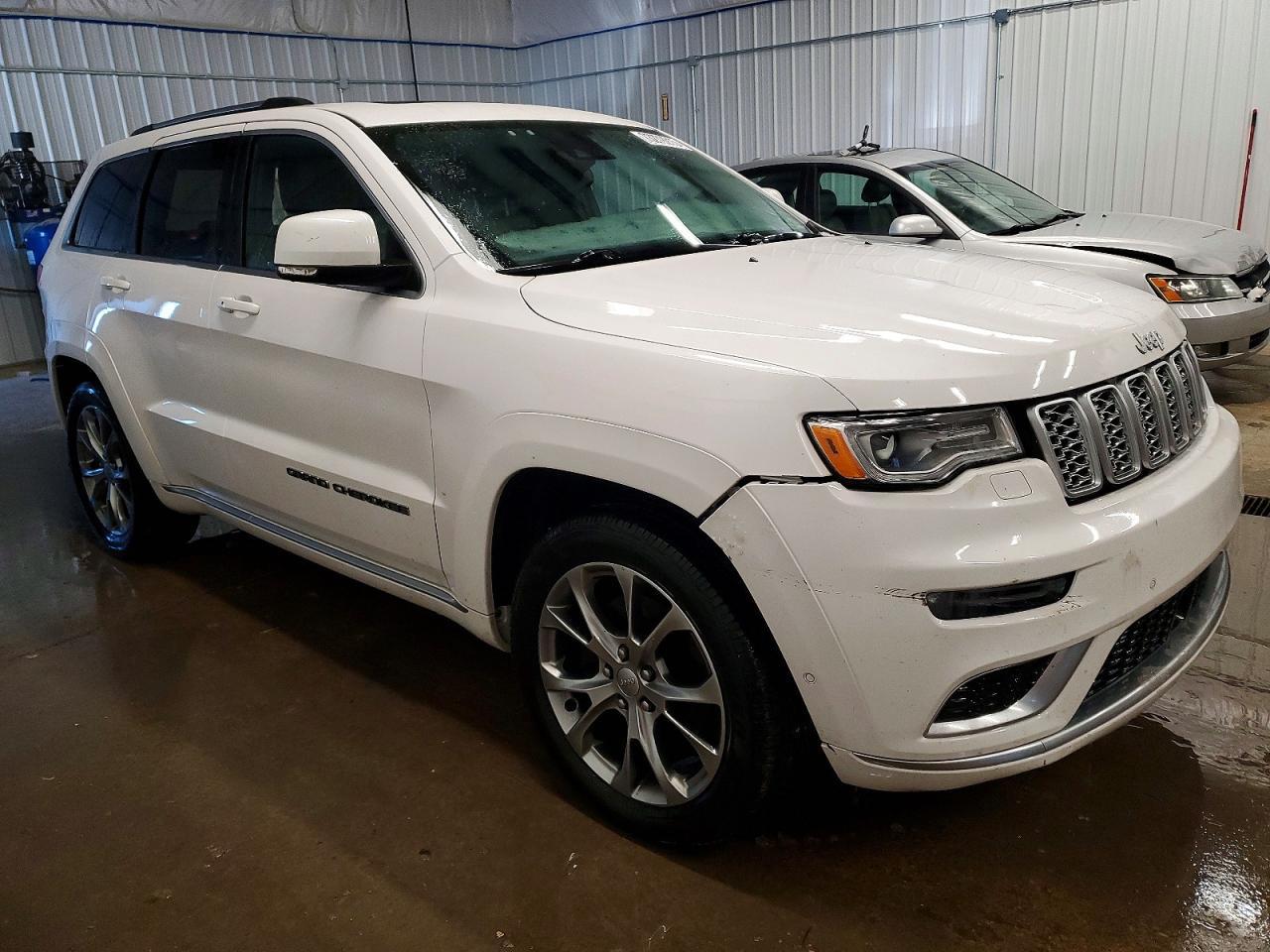 2020 Jeep Grand Cherokee Summit - zdjęcie 4