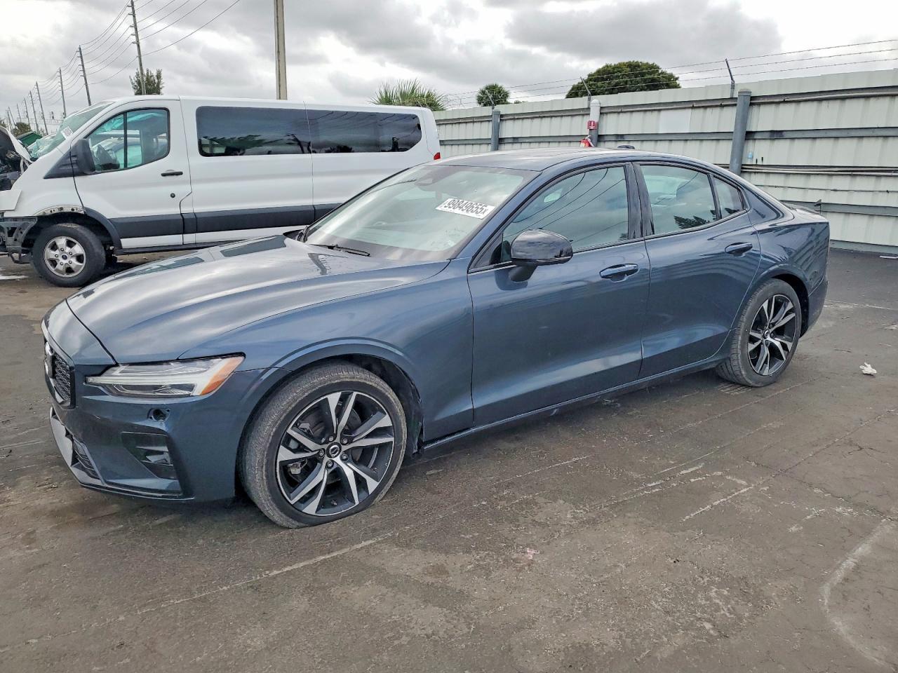 Volvo S60 - zdjęcie 1