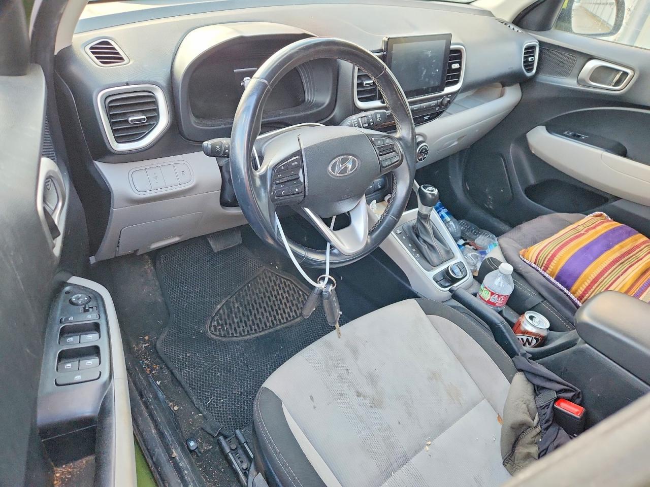 2023 Hyundai Venue Sel - zdjęcie 8