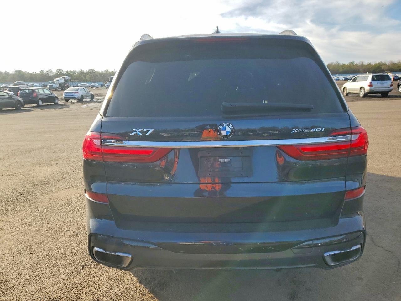 2021 BMW X7 xDrive40I - zdjęcie 6