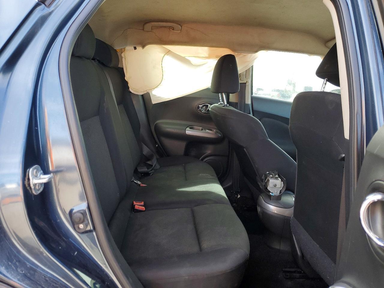 2014 Nissan Juke S - zdjęcie 11