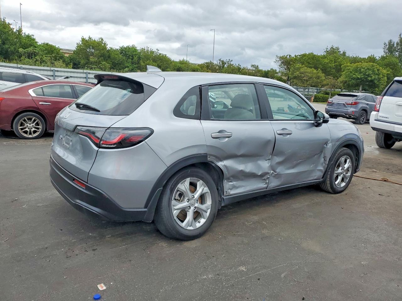 2024 Honda Hr-V Lx - zdjęcie 3