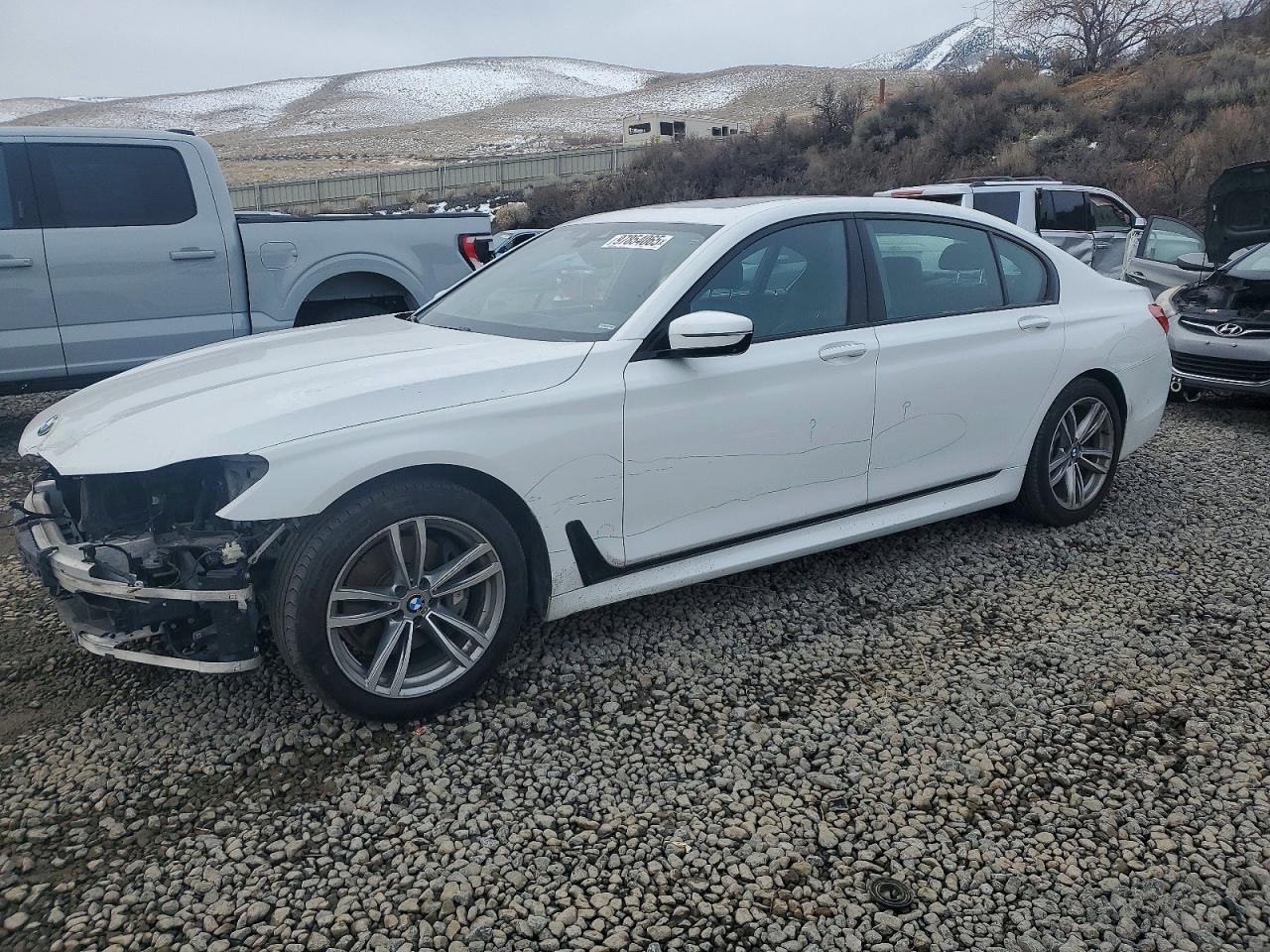 2017 BMW 740 Xi - zdjęcie główne