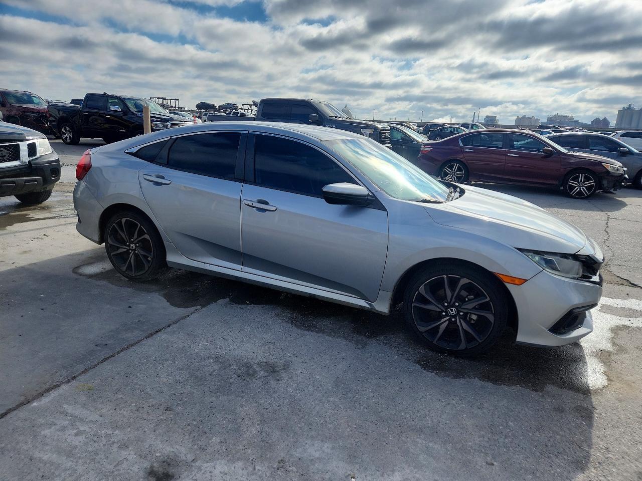 2020 Honda Civic Sport - zdjęcie 4