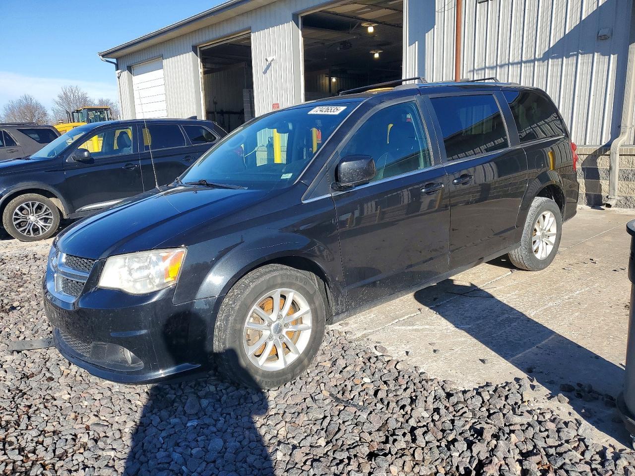 2018 Dodge Grand Caravan Sxt - zdjęcie główne