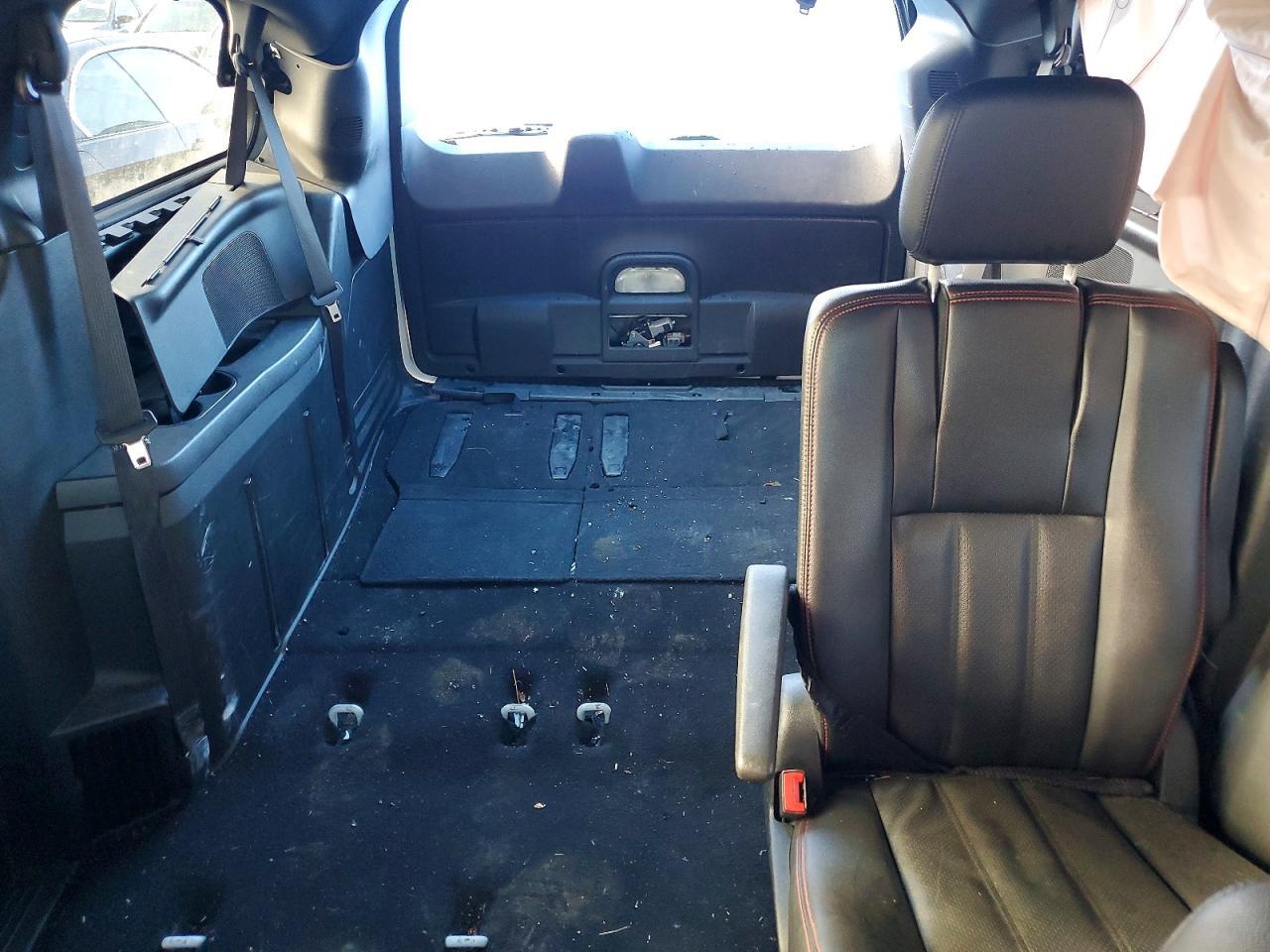 2017 Dodge Grand Caravan Gt - zdjęcie 10