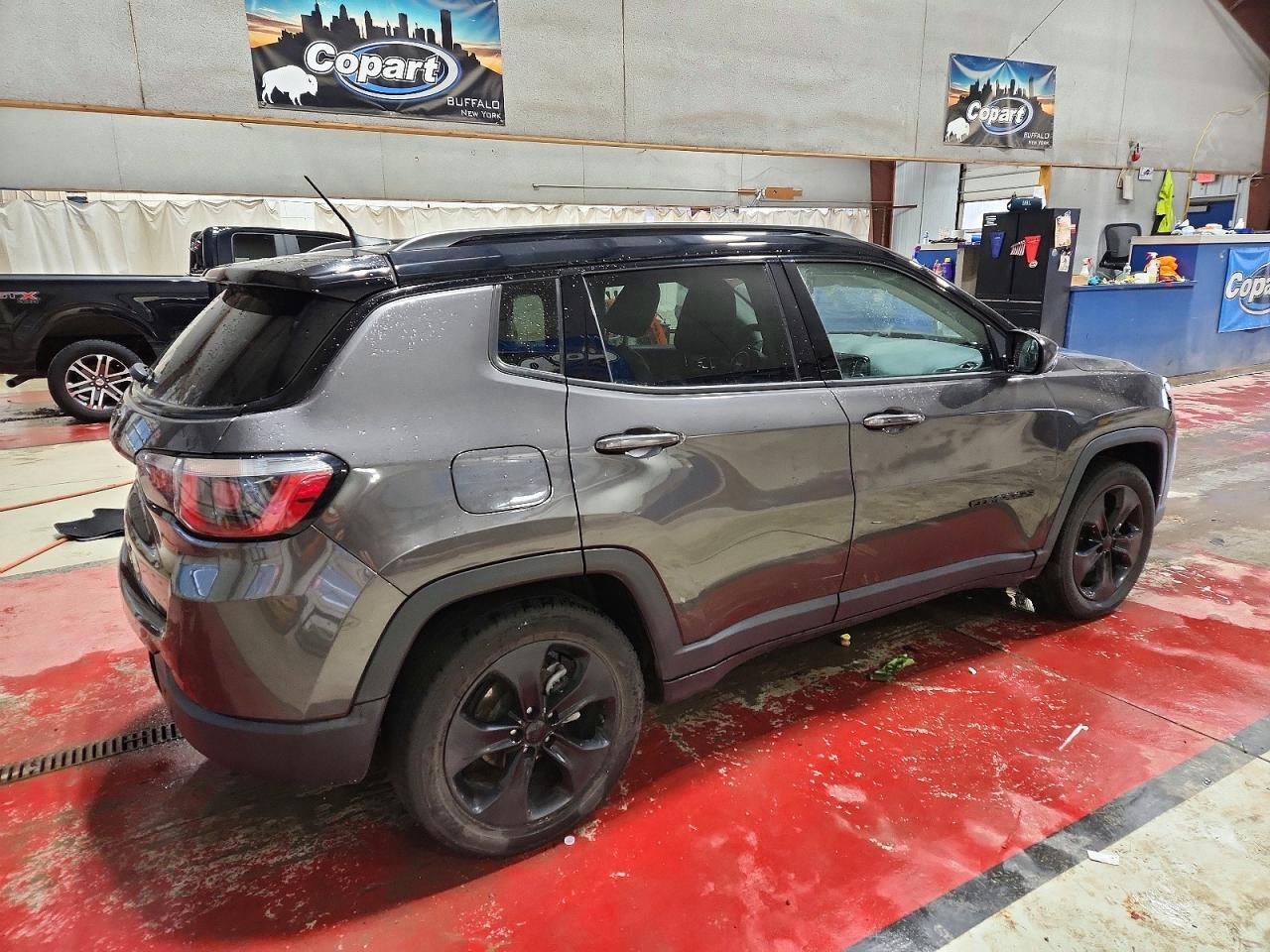 2019 Jeep Compass Latitude - zdjęcie 3