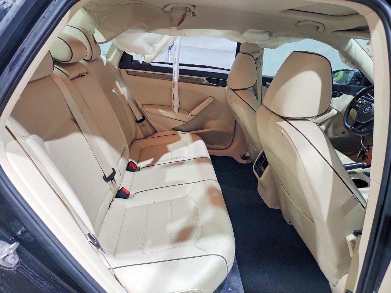 2016 Volkswagen Passat Se - zdjęcie 10