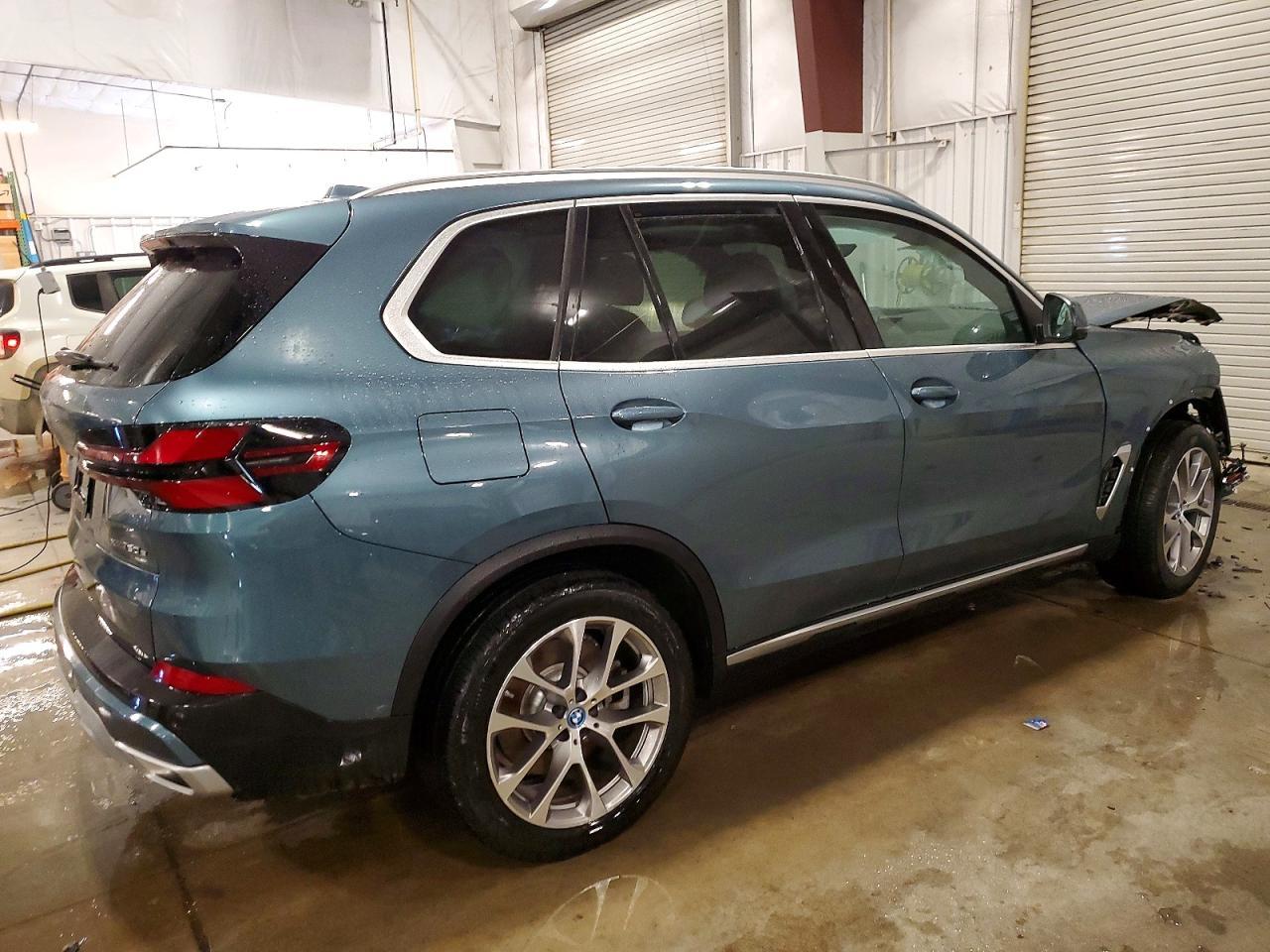 2025 BMW X5 xDrive50E - zdjęcie 3