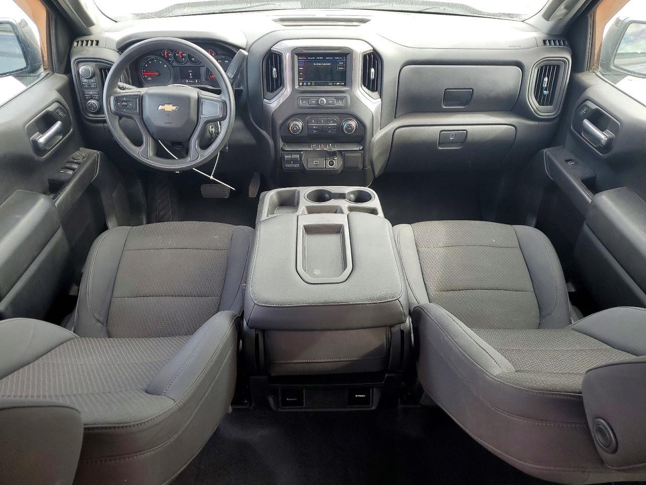 2019 Chevrolet Silverado K1500 Custom - zdjęcie 8