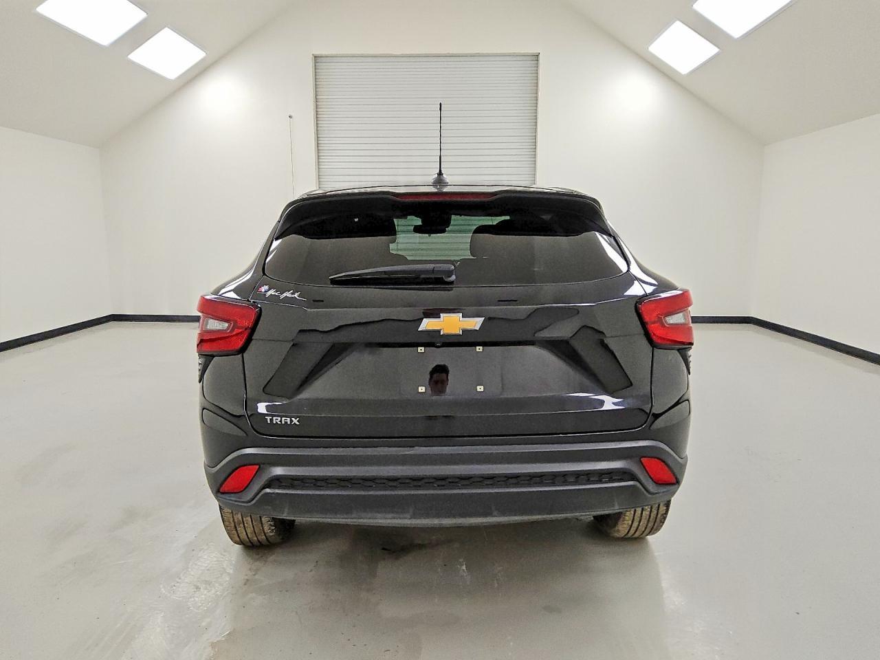 2025 Chevrolet Trax Ls - zdjęcie 6