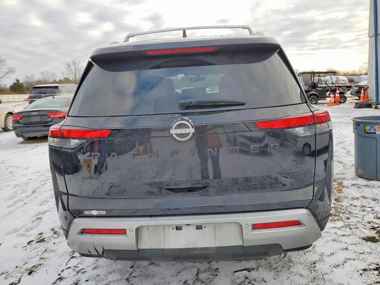 2024 Nissan Pathfinder Sl - zdjęcie 6