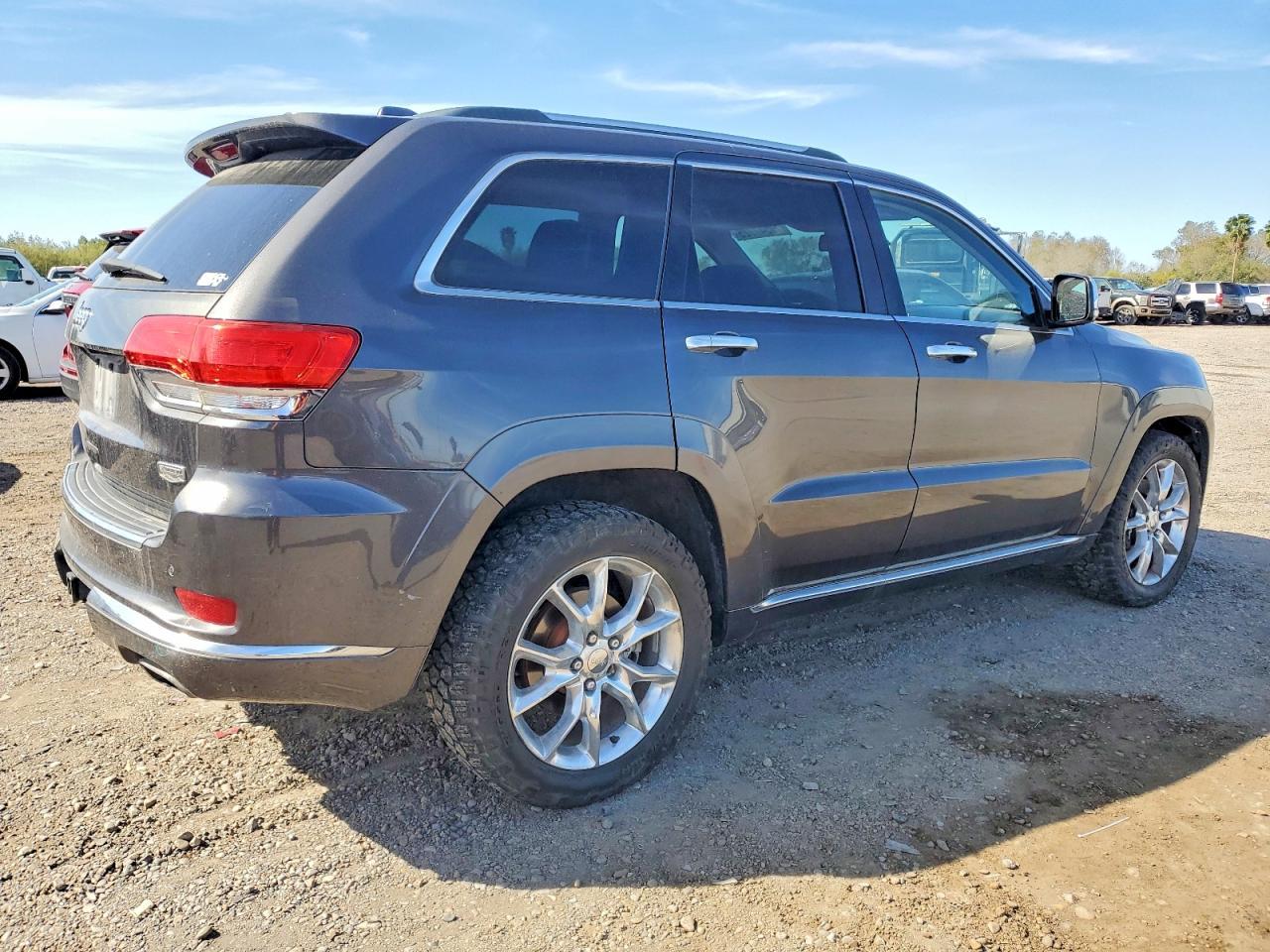 2015 Jeep Grand Cherokee Summit - zdjęcie 3