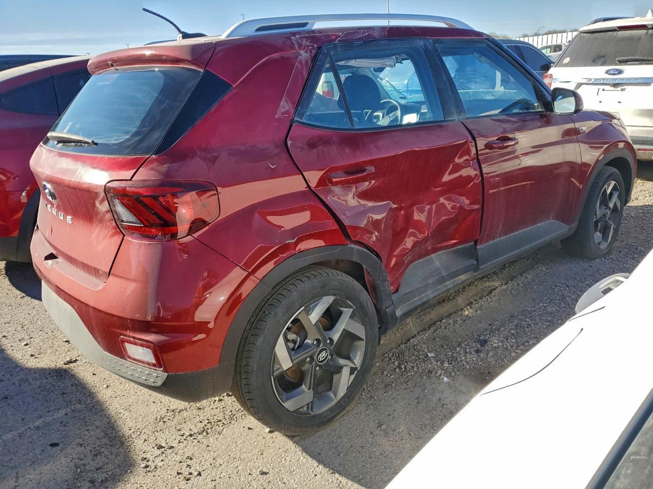 2025 Hyundai Venue Sel - zdjęcie 3