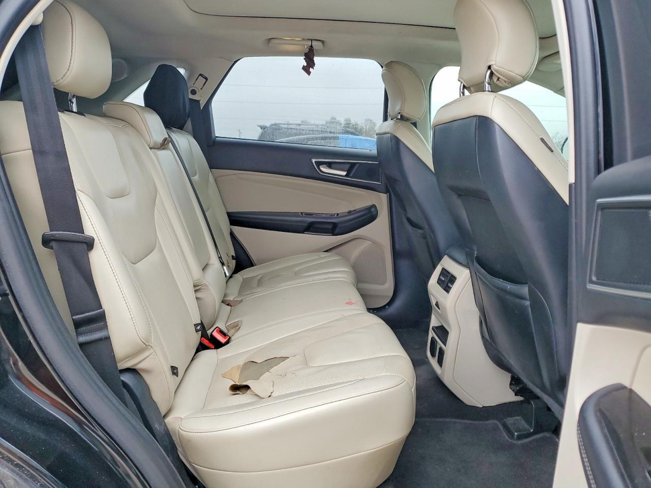 2016 Ford Edge Titanium - zdjęcie 11