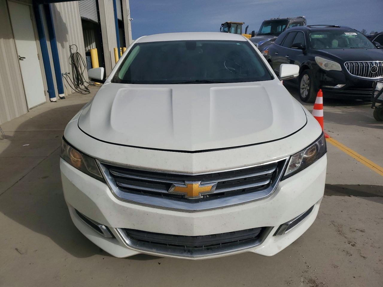 2016 Chevrolet Impala Lt - zdjęcie 5