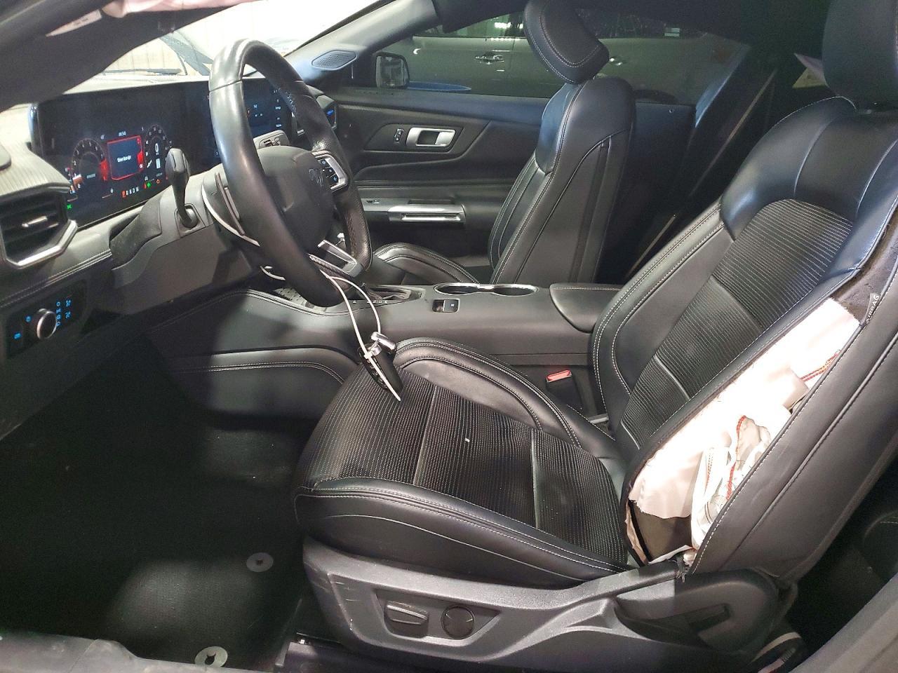 2024 Ford Mustang Gt - zdjęcie 7