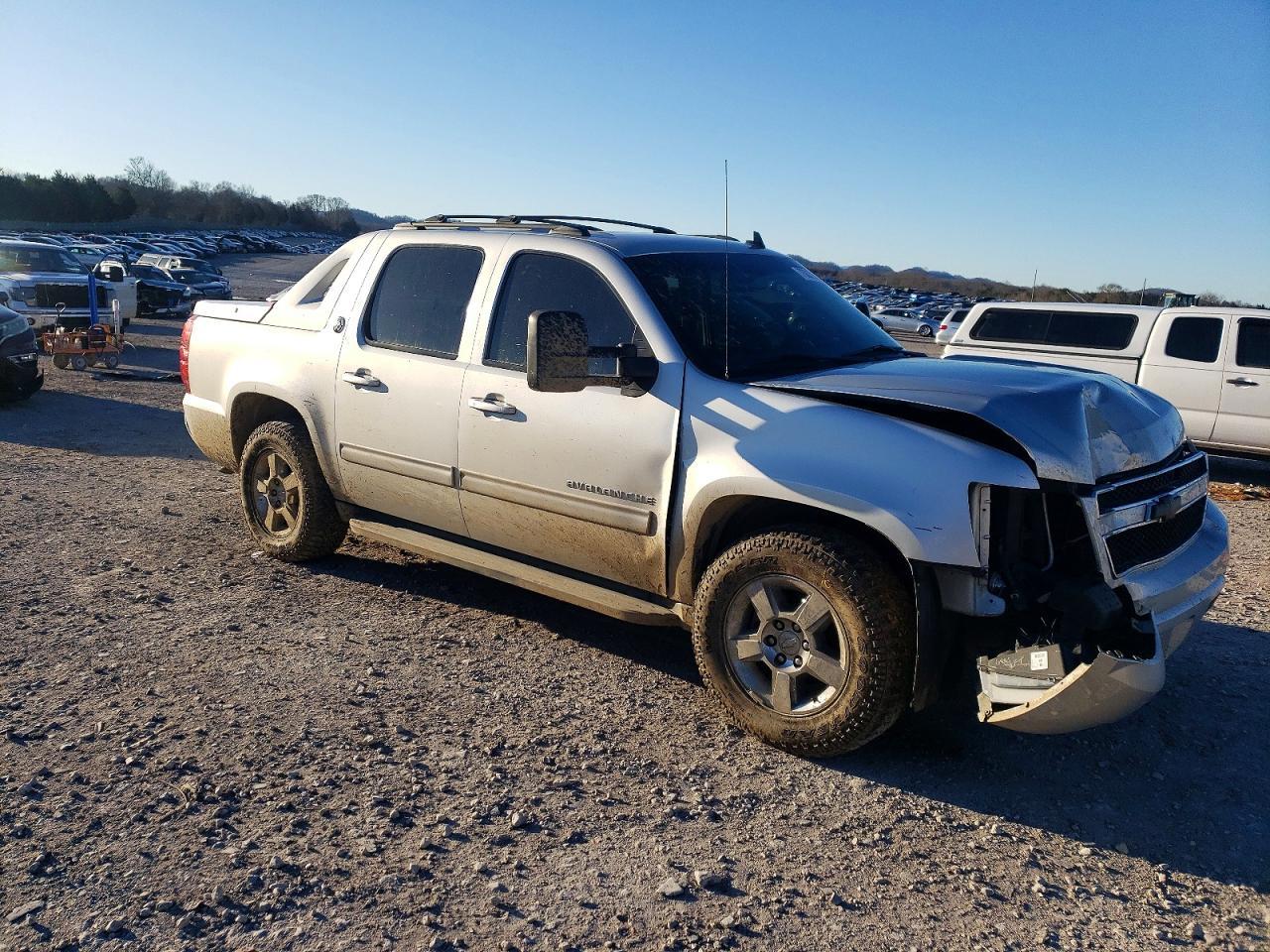 2013 Chevrolet Avalanche Ls - zdjęcie 4