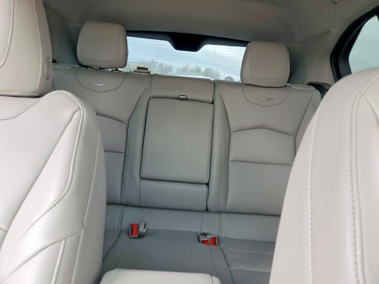 2023 Cadillac Xt4 - zdjęcie 10