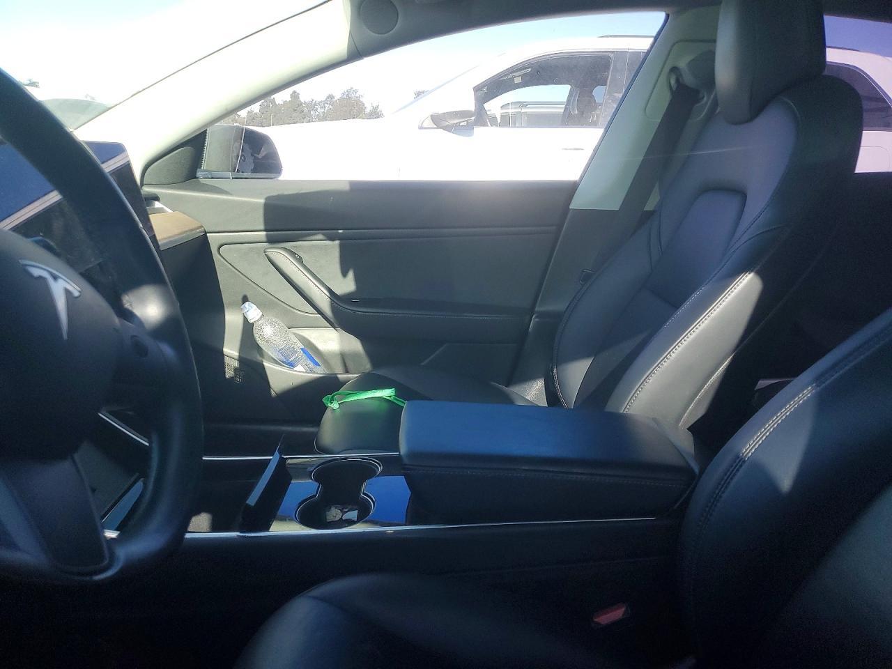 2018 Tesla Model 3 - zdjęcie 7