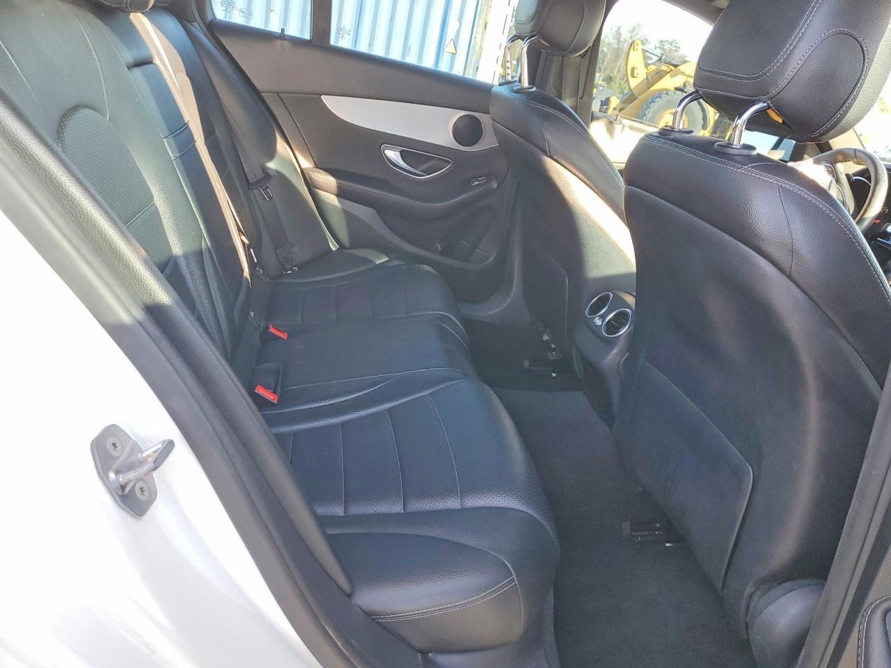 2018 Mercedes-Benz C 300 4Mat - zdjęcie 10