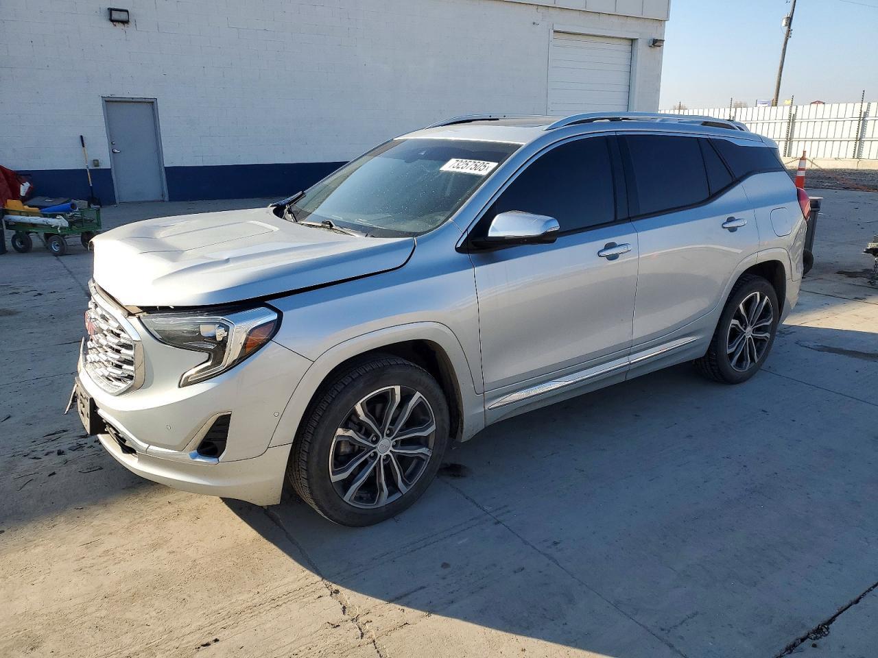 2018 GMC Terrain Denali - zdjęcie główne