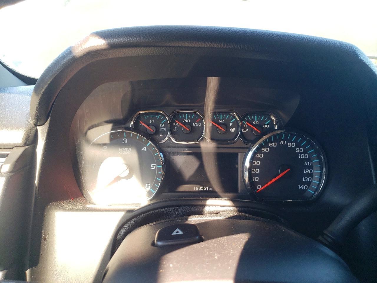 2016 Chevrolet Tahoe C1500 Lt - zdjęcie 9