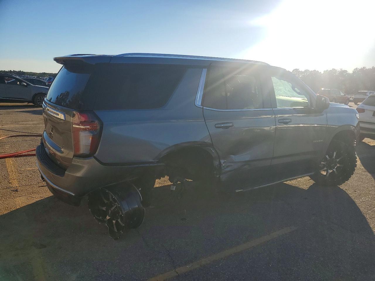 2022 Chevrolet Tahoe C1500 Lt - zdjęcie 3