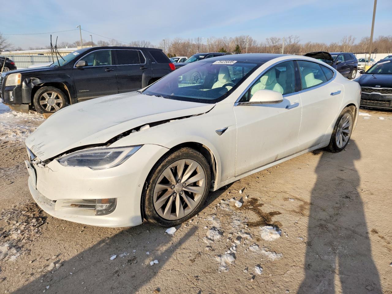 2017 Tesla Model S - zdjęcie główne
