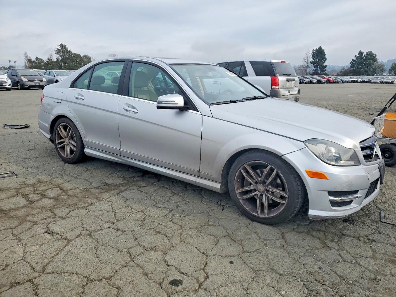 2014 Mercedes-Benz C 250 - zdjęcie 4