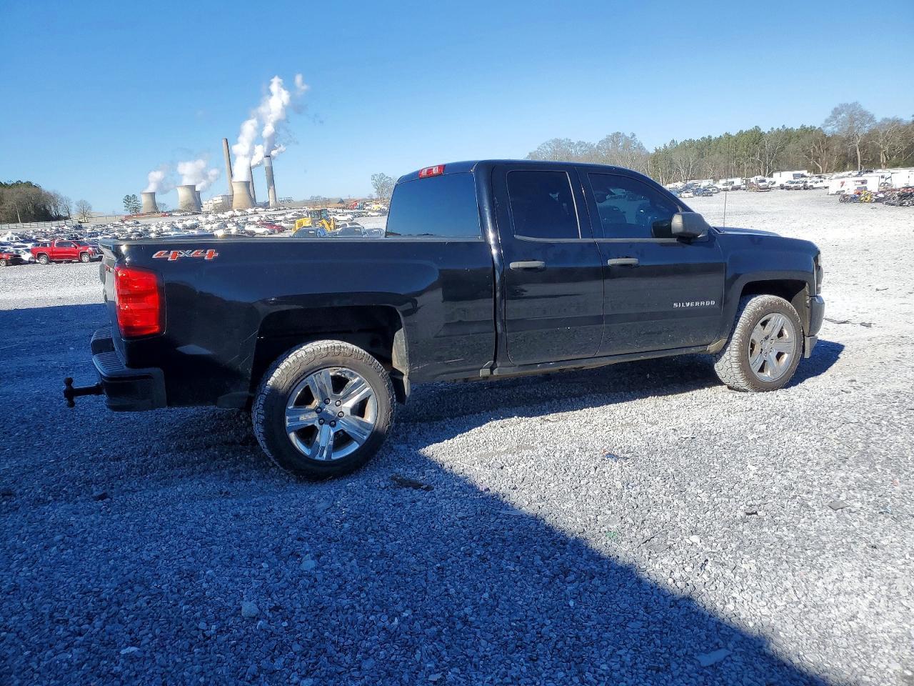 2016 Chevrolet Silverado K1500 Custom - zdjęcie 3