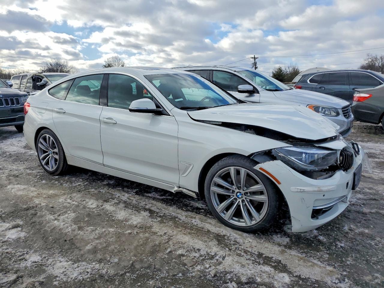 2018 BMW 330 Xigt - zdjęcie 4