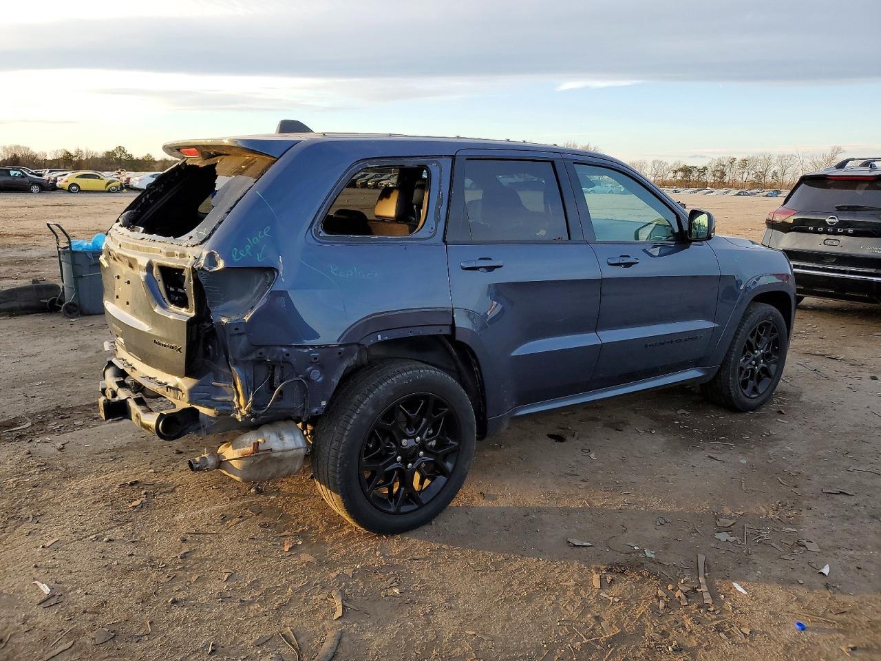 2021 Jeep Grand Cherokee Limited - zdjęcie 3